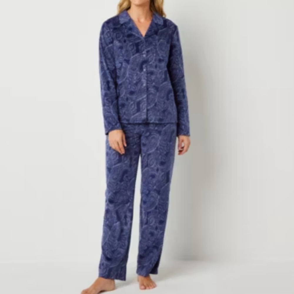 NWOT Adonna Women’s Fleece Paisley Print 2pc Pajama Set